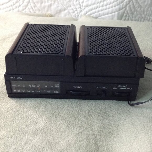 VTG Regency Compact Radio Stereo, 1990's NEW OLD STOCK. Radio Shack, Model 2800 - Picture 2 of 6